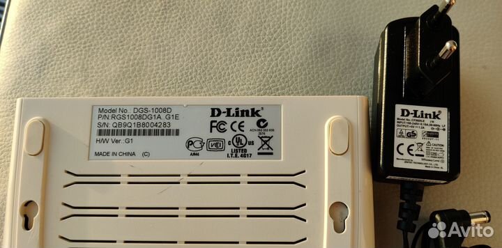 Коммутатор D-Link DGS-1008D