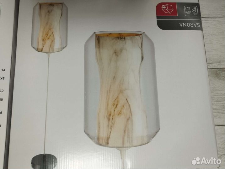 Красивая люстра- подвес. Новая