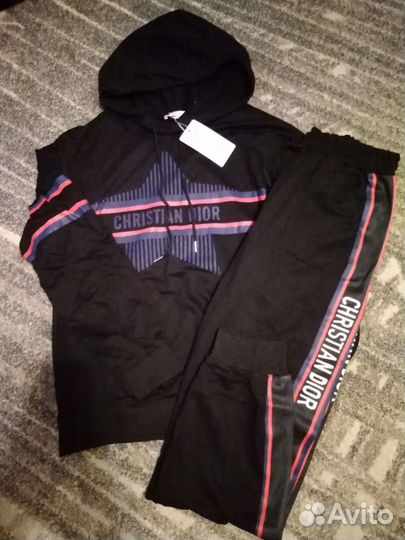 Спортивный костюм новый 44, 46, 48