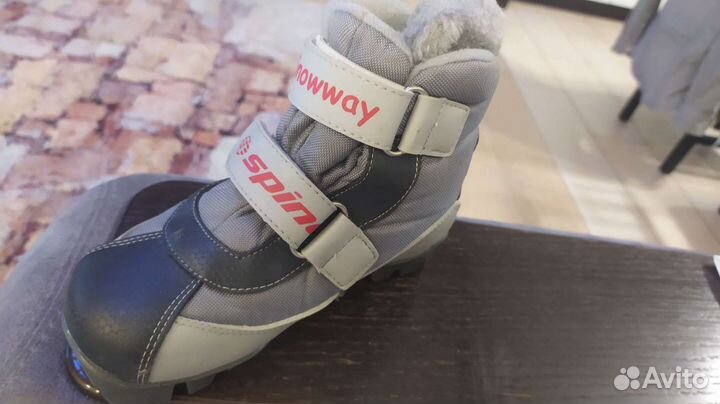 Лыжные ботинки spine на р. 28-31 NNN