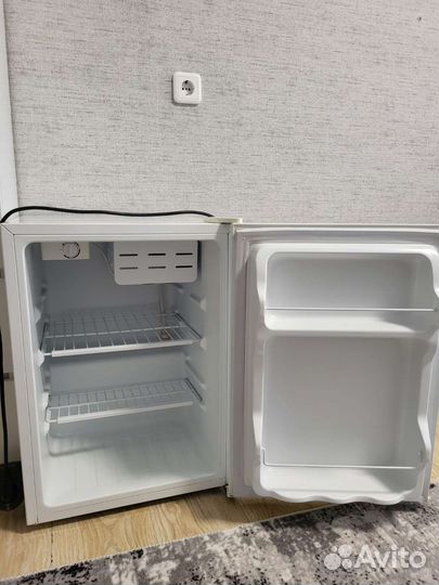 Холодильник бу маленький