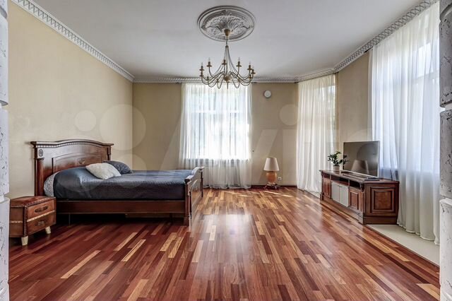 Квартира-студия, 70 м², 2/6 эт.