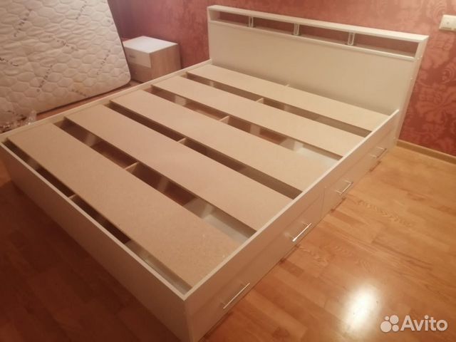 Кровать двухспальная