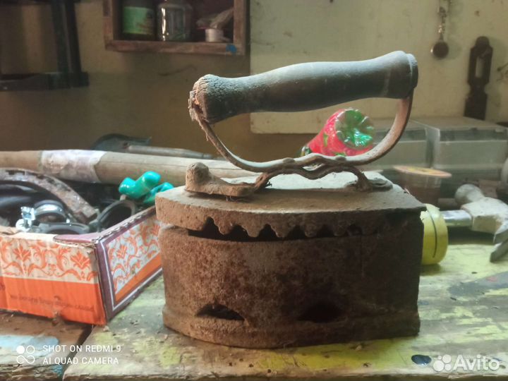 Утюг старый