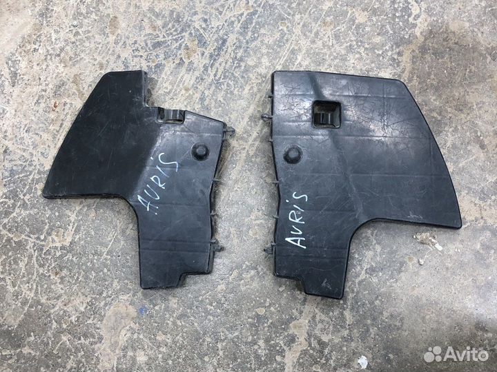 Пыльник радиатора Тойота Аурис 150