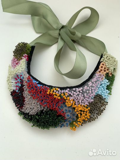 Украшение на шею из бисера. Новое