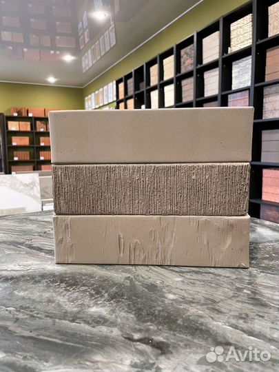 Кирпич облицовочный серый гладкий жкз