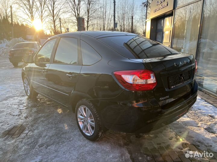 LADA Granta 1.6 МТ, 2023