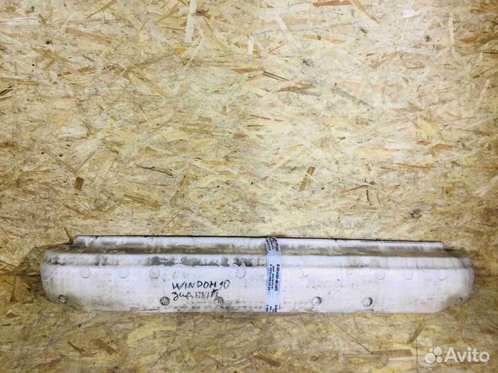 Усилитель заднего бампера с абсорбером Toyota Wind