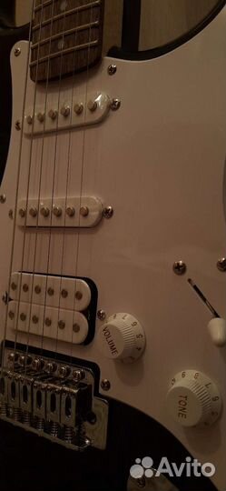 Электрогитара fender squier bullet stratocaster