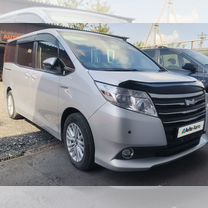 Toyota Noah 1.8 CVT, 2015, 159 000 км, с пробегом, цена 1 899 000 руб.