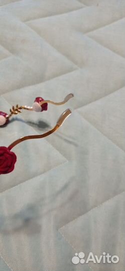 Ободок золотой с розами