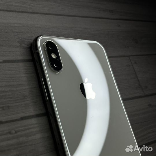 iPhone Xs, 64 ГБ