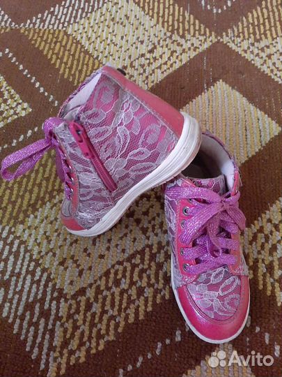 Ботинки для девочки