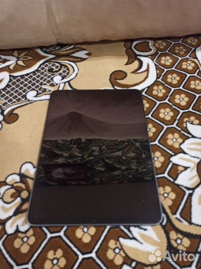 iPad Air 4 64gb - WiFi (No sim)