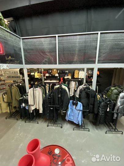 Магазин одежды и обуви