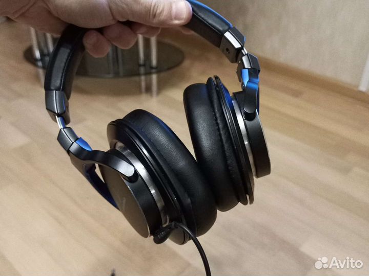 Наушники Audio-technica ATH-msr7