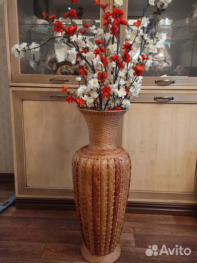 Ваза напольная плетеная