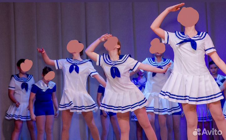 Костюм сценический в морском стиле