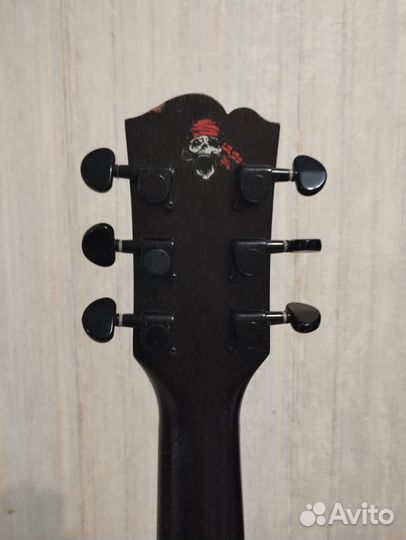 Электрогитара