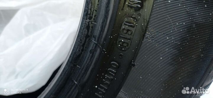 Continental CrossContact LX25 215/65 R16