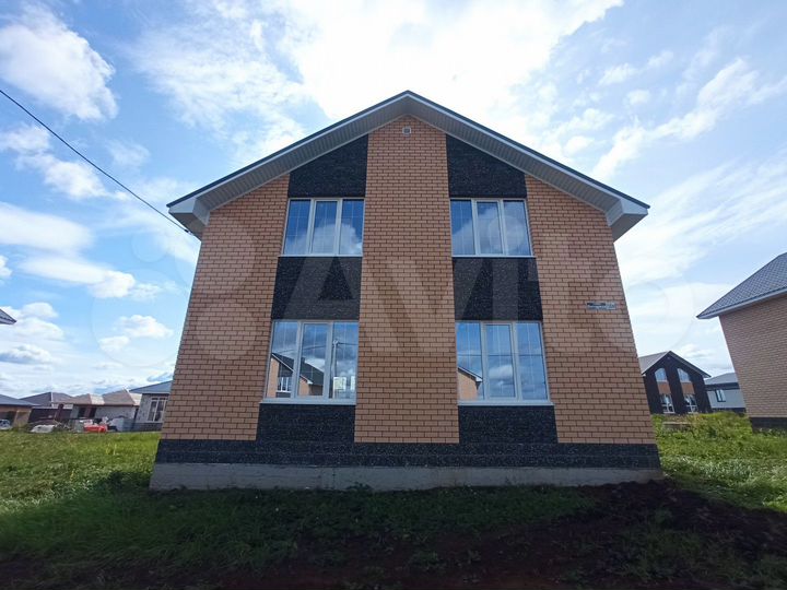 Дом 135 м² на участке 6,5 сот.