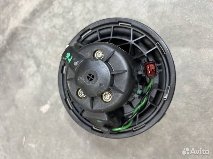 Моторчик печки Chrysler Voyager