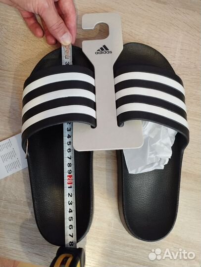 Новые adidas р. 42