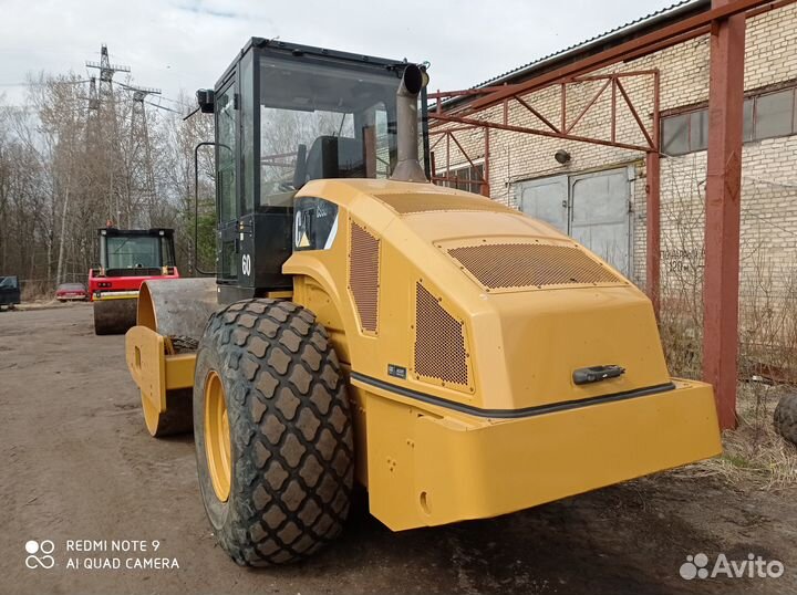 Дорожный каток CAT CS56, 2010