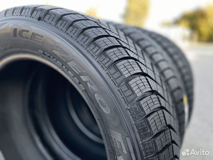 Pirelli Ice Zero FR 255/45 R20 105H