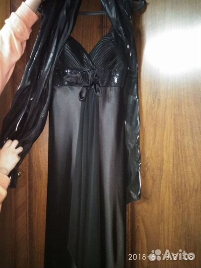 Вечернее платье