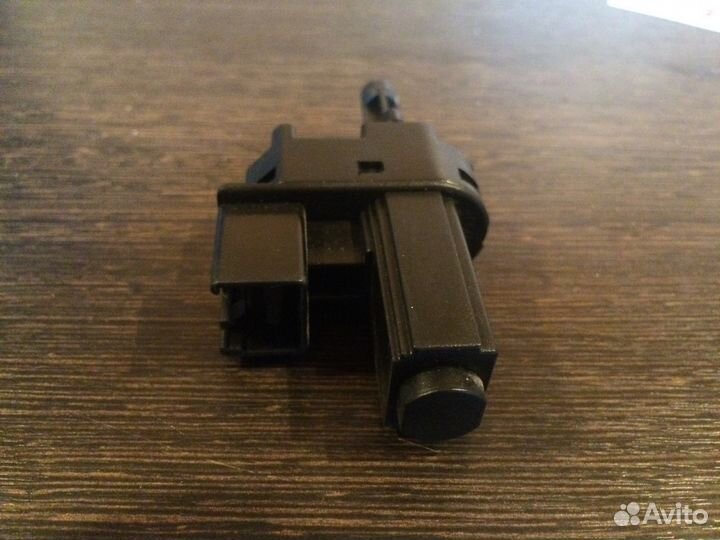 Концевик на педаль сцепления Ford Focus 3