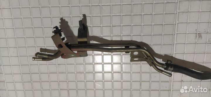 Топливная трубка Mitsubishi Outlander