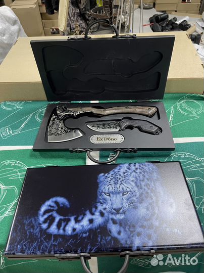 Набор топор и нож в деревянном кейсе