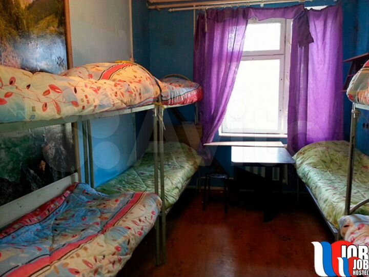 Комната 18 м² в > 9-к., 2/2 эт.