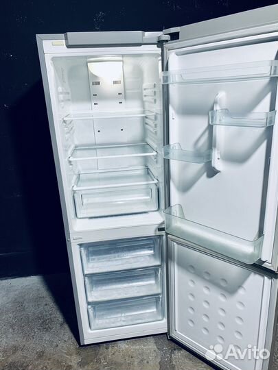 Холодильник Samsung full no frost