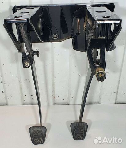 Блок педалей Chevrolet Niva