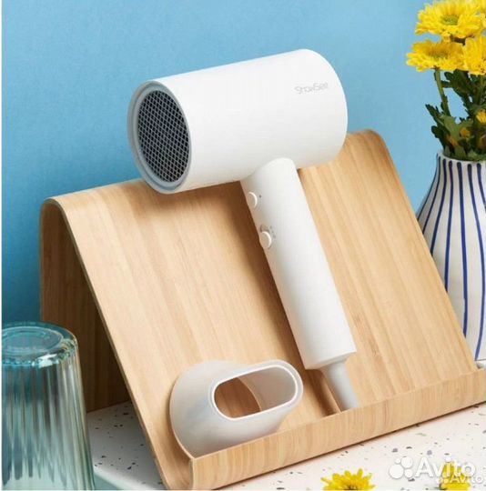 Фен для волос Xiaomi ShowSee A1-W (Global)