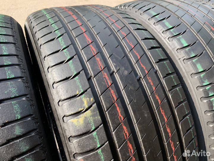 Michelin Latitude Sport 3 255/45 R20 и 285/40 R20