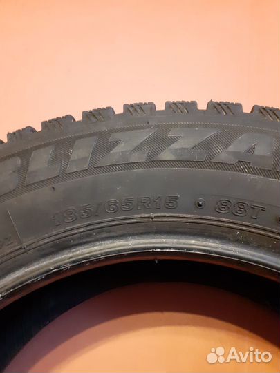 Bridgestone Blizzak Spike-01 185/65 R15