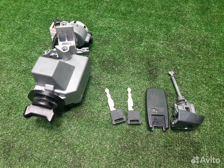 Замок зажигания Suzuki Grand Vitara 2010