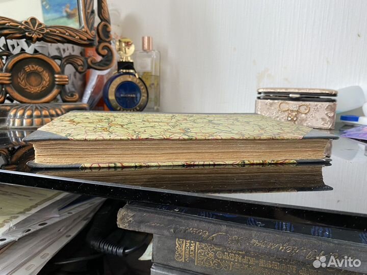 Старинная книга 1900г. Сатирики и Юмористы