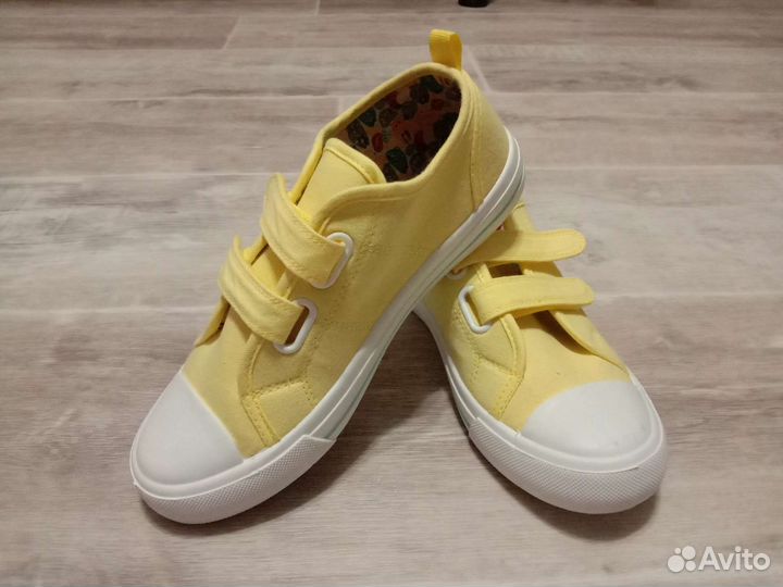 Кеды новые,37