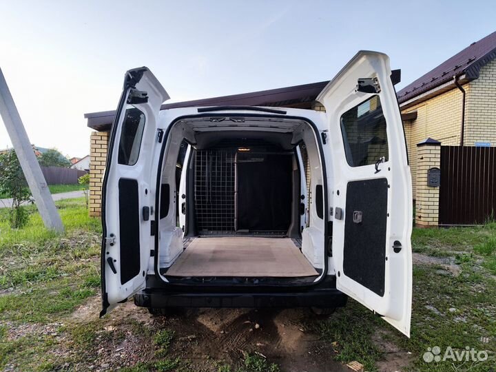 Nissan NV200 2.0 CVT, 2016, 124 753 км