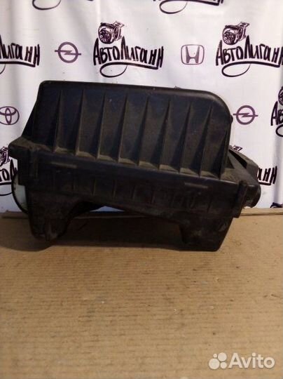 Корпус воздушного фильтра Opel Astra H 1.6 2010