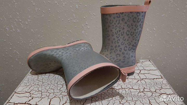Резиновые сапоги для девочки