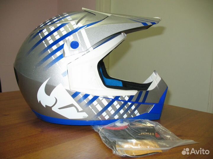 Шлем снегоходный. новый