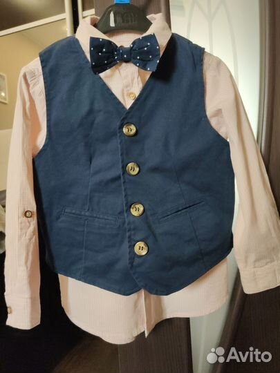 Комплект рубашка, жилетка и галстук-бабочка 110