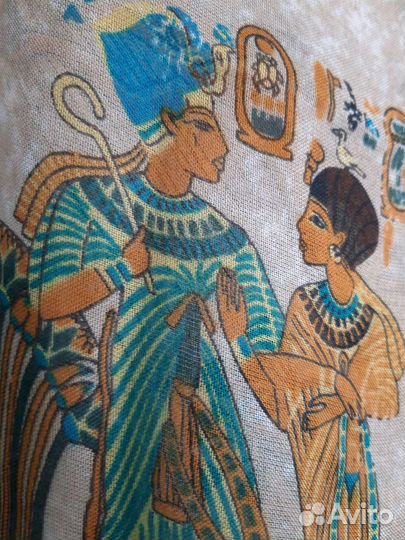 4 Парео разных цветов