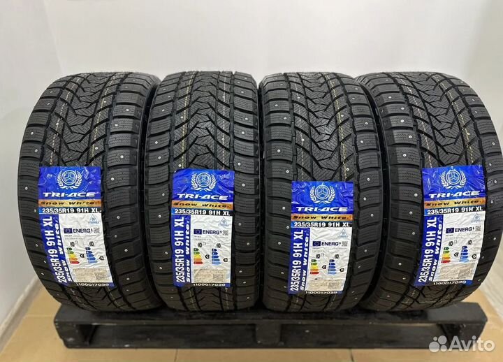Tri Ace Snow White II 235/35 R19 22H